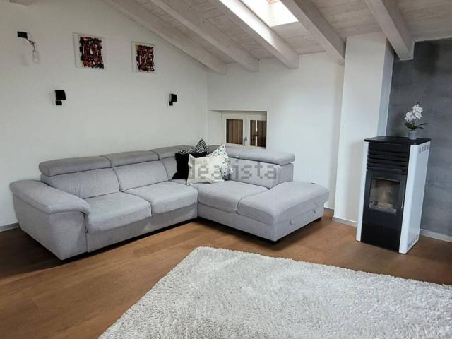 Appartamento in vendita di 160 m² in Via Zurlon, 6