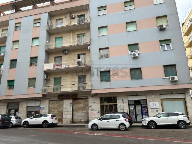 Appartamento in vendita di 160 m² in Viale Trieste, 108