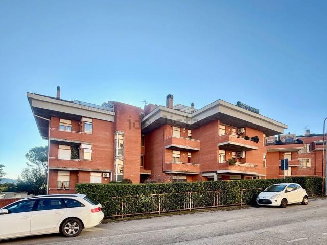 Appartamento in vendita di 160 m² in Viale Camillo Benso Cavour