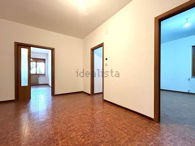 Appartamento in vendita di 160 m² in Viale Cappuccini, 66