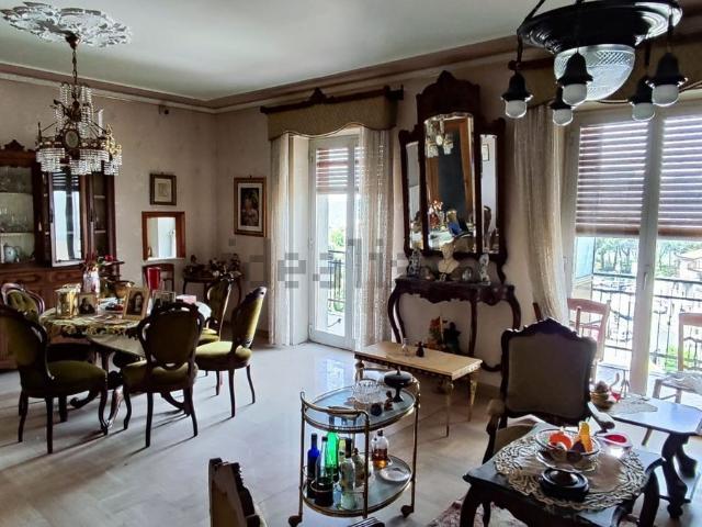 Appartamento in vendita di 160 m² in Viale Catania, 14