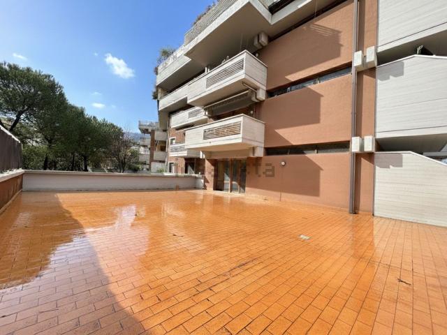 Appartamento in vendita di 160 m² in Viale Montegrappa
