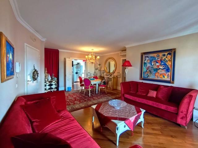 Appartamento in vendita di 160 m² in Viale Paul Harris, 20