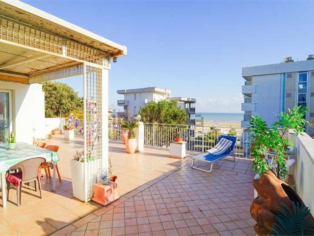 Appartamento in vendita di 160 m² in Viale Regina Margherita, 235
