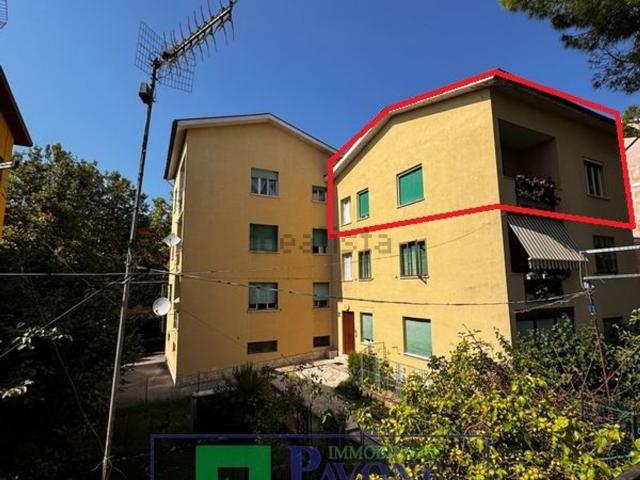 Appartamento in vendita di 160 m² in Viale Sant&apos Antonio, 3