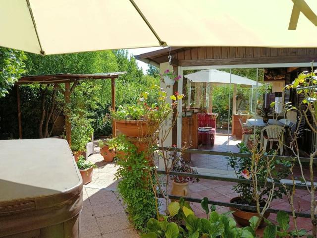Appartamento in vendita di 160 m² in Viale San Francesco, 23