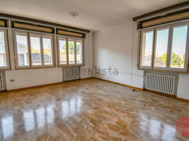 Appartamento in vendita di 160 m² in Corso c.b. Cavour, 134