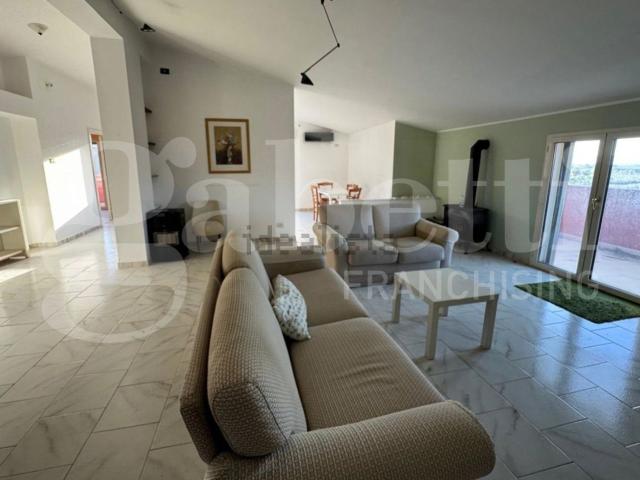 Appartamento in vendita di 160 m² in Località Tutuni