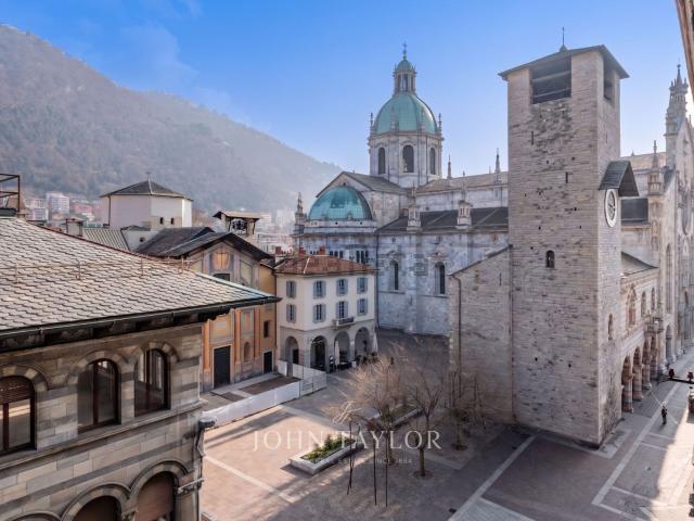 Appartamento in vendita di 160 m² in Piazza del Duomo