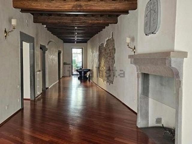 Appartamento in vendita di 160 m² in Piazza Orazio Pierozzi