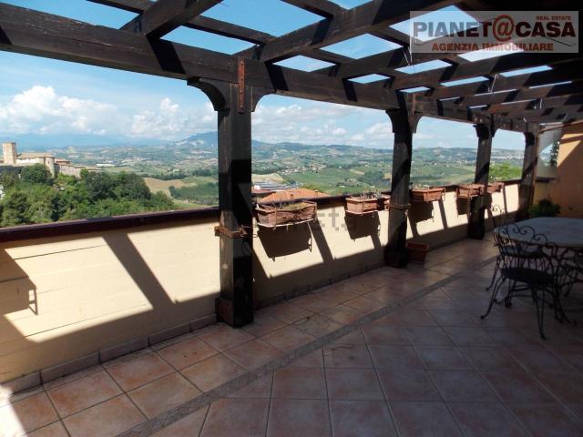 Appartamento in vendita di 160 m² in Strada Provinciale 18