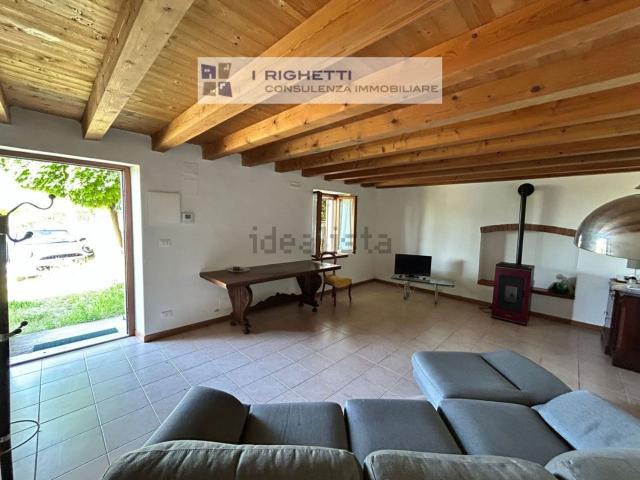 Appartamento in vendita di 161 m² in Via Ca&apos  Besi