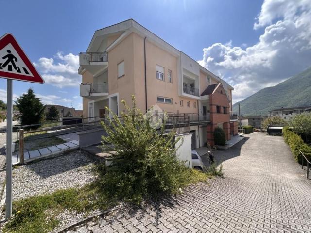 Appartamento in vendita di 165 m² in Via Caio Ponzio
