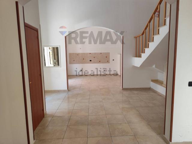 Appartamento in vendita di 161 m² in Via Armando Diaz, 159