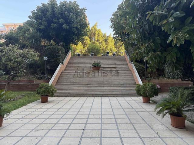 Appartamento in vendita di 161 m² in Via Guido Jung, 12