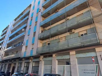 Appartamento in vendita di 161 m² in Via Monsignore Giacomo Carabelli