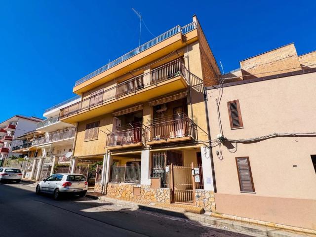 Appartamento in vendita di 161 m² in Via Nazario Sauro, 10