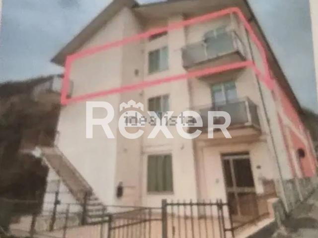 Appartamento in vendita di 161 m² in Via Torrazzo