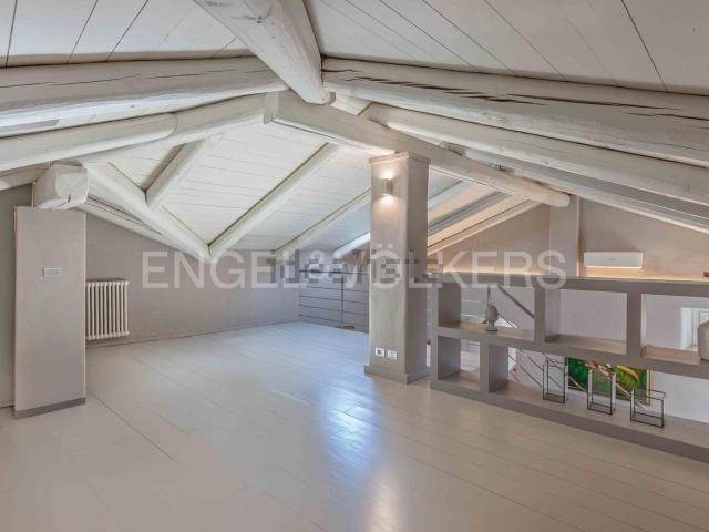Appartamento in vendita di 161 m² in Via Umberto I