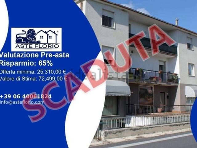 Appartamento in vendita di 161 m² in Strada Statale 81 Piceno Aprutina