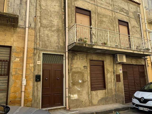 Appartamento in vendita di 162 m² in Via Canalicchio, 111
