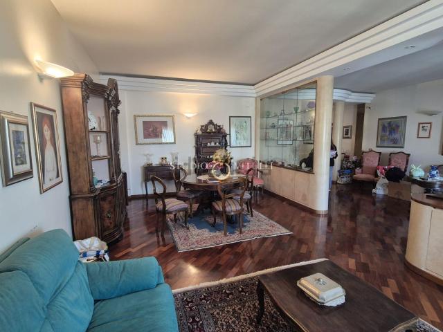 Appartamento in vendita di 162 m² in Via Gioacchino Murat, 74