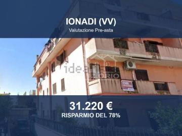 Appartamento in vendita di 162 m² in Via Giosuè Carducci, 34