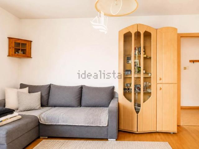 Appartamento in vendita di 162 m² in Via Kunter