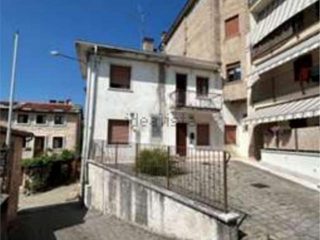 Appartamento in vendita di 162 m² in Via Lessini, 13