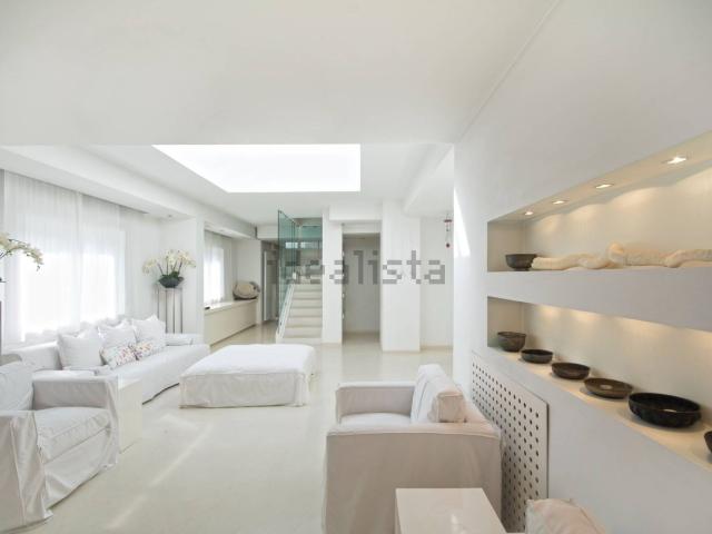 Appartamento in vendita di 162 m² in Via M. Rapisardi, 1