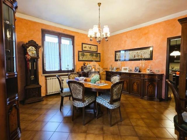 Appartamento in vendita di 162 m² in Via P. Gobetti, 18