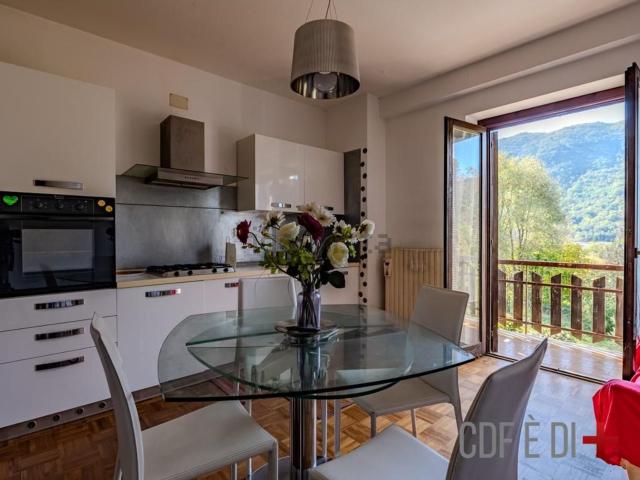 Appartamento in vendita di 162 m² in Via Villaggio Cotilia