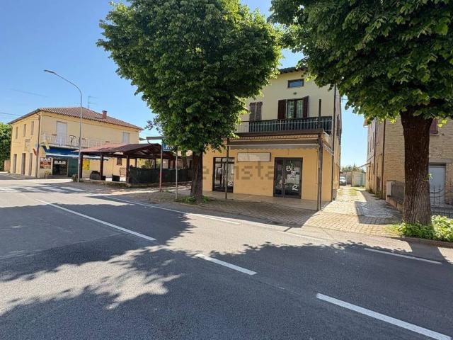 Appartamento in vendita di 162 m² in Viale del Santo Patrono, 21