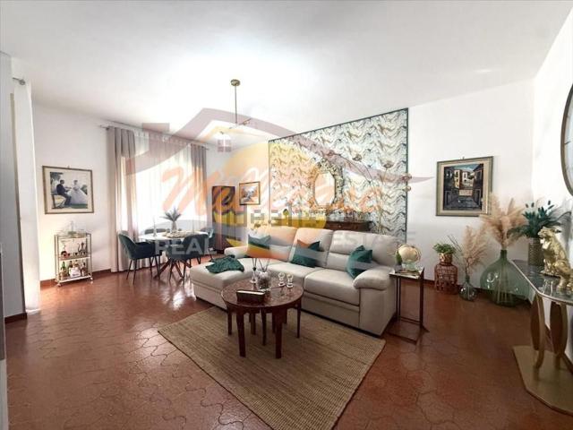 Appartamento in vendita di 162 m² in Viale Santa Panagia