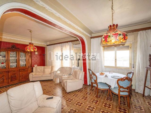 Appartamento in vendita di 162 m² in Contrada Scauzzina, 91