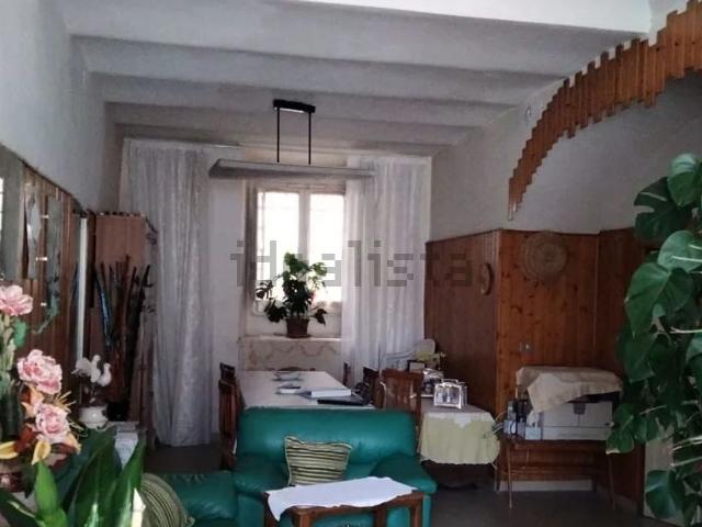 Appartamento in vendita di 162 m² in Piazza A. Lombardi