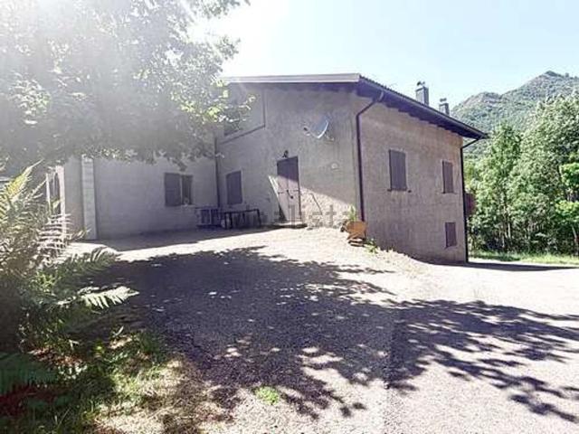 Appartamento in vendita di 163 m²