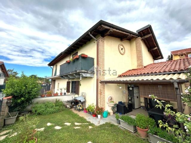Appartamento in vendita di 163 m² in Via Cascina Ribona, 11