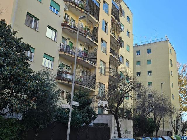 Appartamento in vendita di 163 m² in Via Cristoforo Colombo