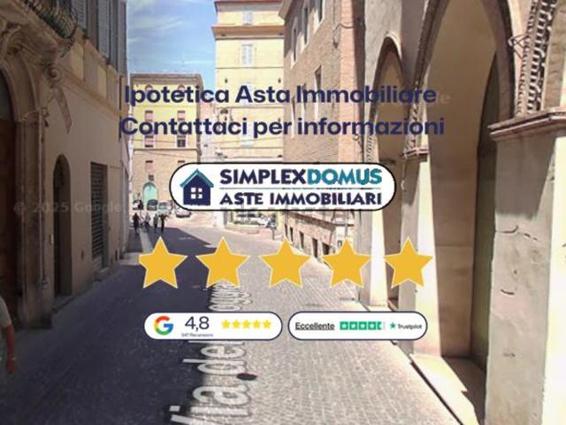 Appartamento in vendita di 163 m² in Via Bonda
