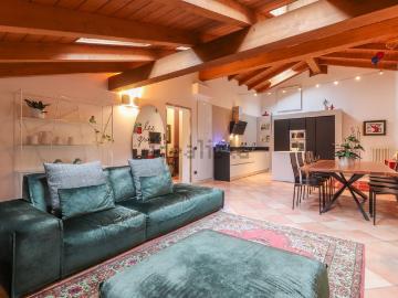 Appartamento in vendita di 163 m² in Via Bondanello, 121