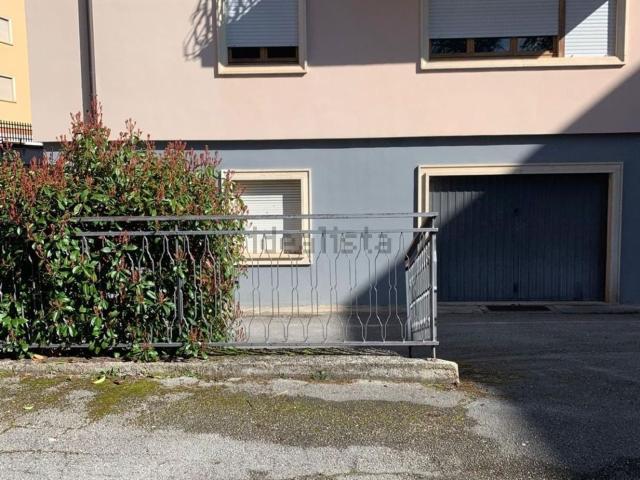Appartamento in vendita di 163 m² in Via Giovanni Feneziani, 5