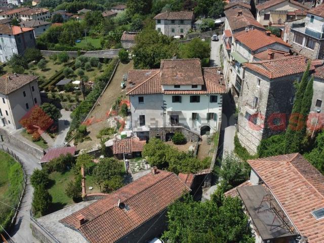 Appartamento in vendita di 163 m² in Via della Madonna, 4