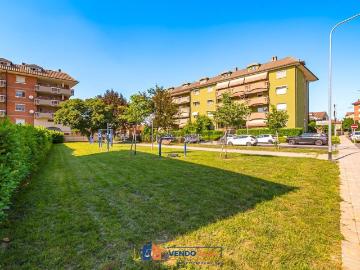 Appartamento in vendita di 163 m² in Via Fratelli Rosselli, 4