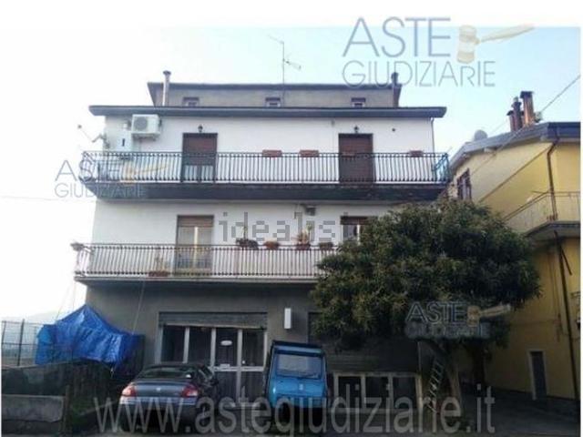 Appartamento in vendita di 163 m² in Via Matteo Cosentino, 14