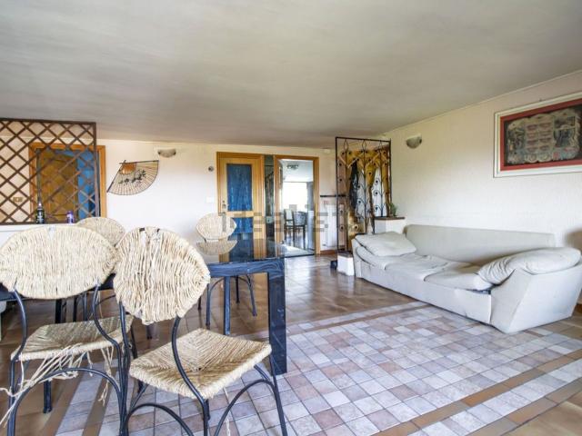 Appartamento in vendita di 163 m² in Via Marco Iachini, 74