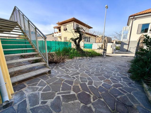 Appartamento in vendita di 163 m² in Via Ponte Manarini