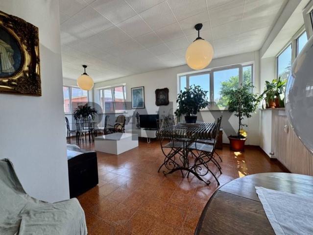 Appartamento in vendita di 165 m² in Via Paderni, 3
