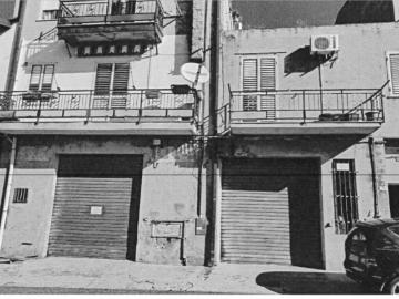 Appartamento in vendita di 163 m² in Via Roma