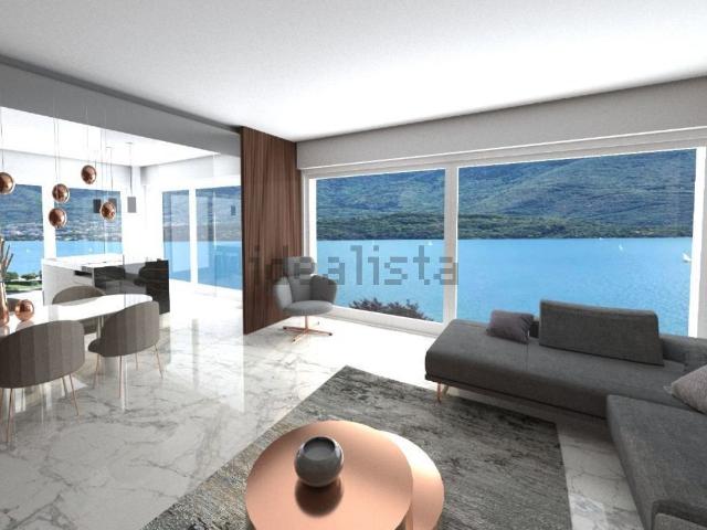 Appartamento in vendita di 163 m² in Via Regina